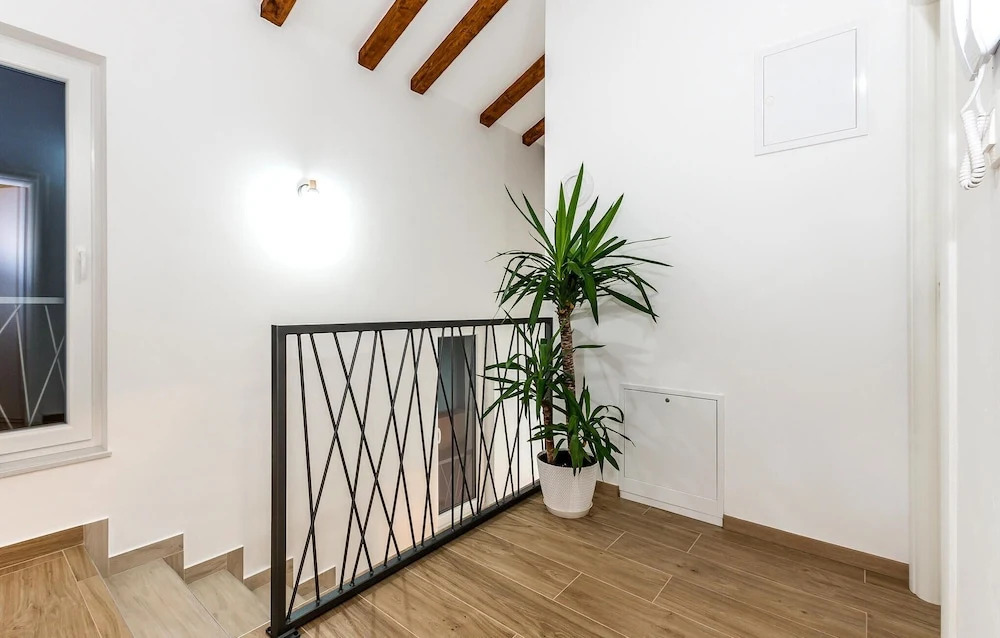 Gorgeous Home In Sibenik