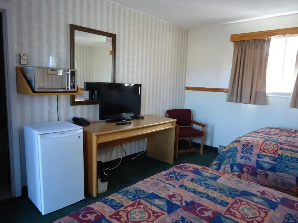 Kingsway Inn