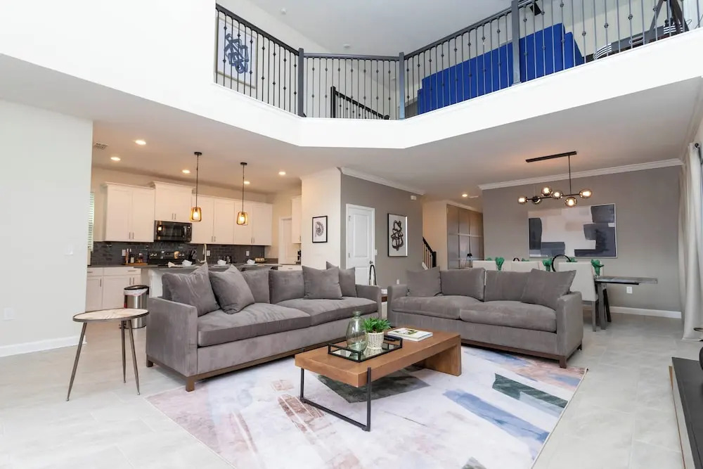 Gorgeous 5Bd Single Family w Pool Storey Lake 2767o