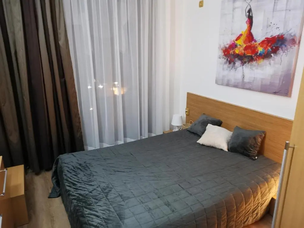 Paradise Bay D8 Apartment
