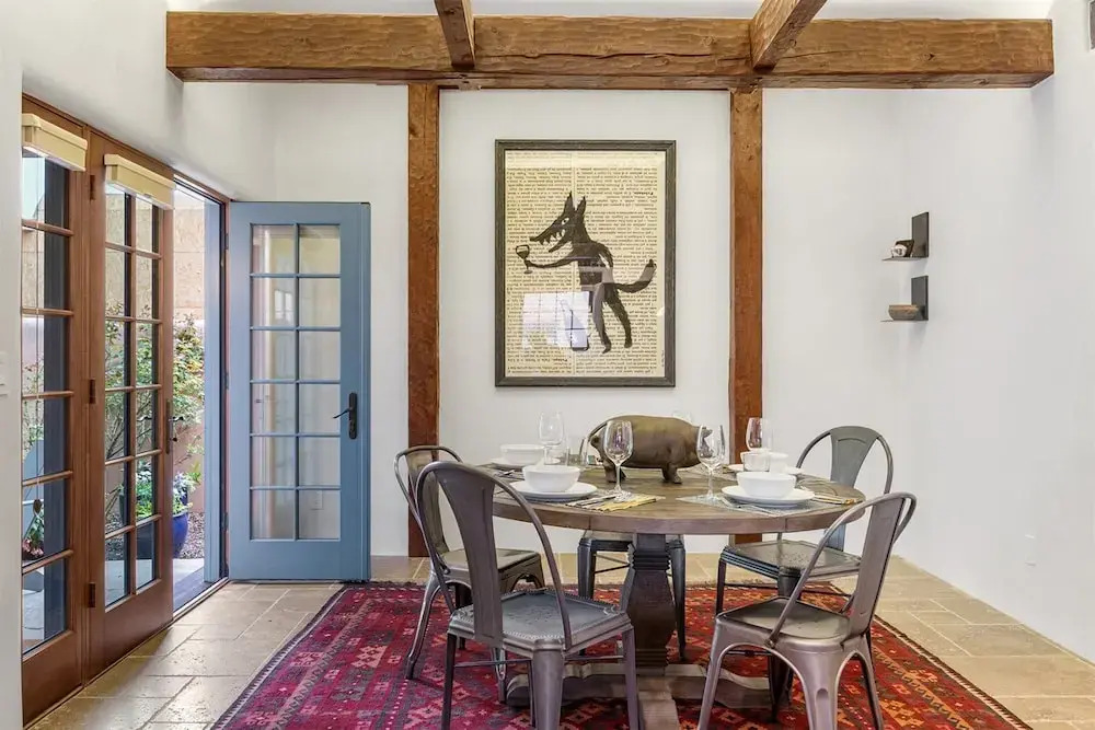 Alameda Escondido - Historic East Side Luxury, Walk Everywhere