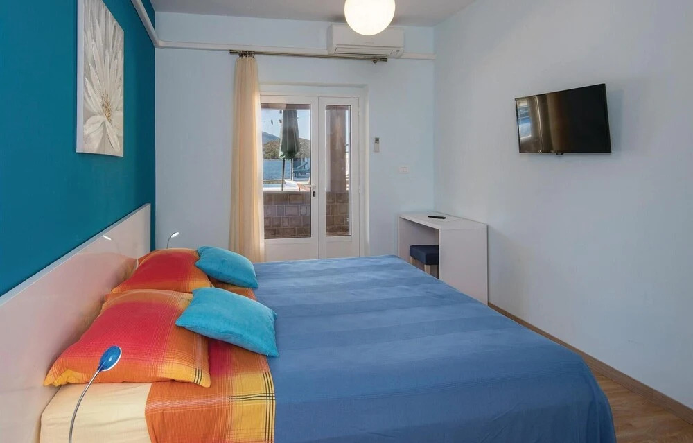 Awesome Home in Luka Dubrava With Wifi and 3 Bedrooms