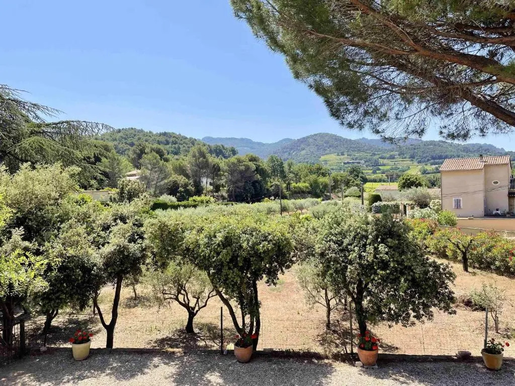 Villa spacieuse avec vue sur montagne à Sablet + Piscine privée