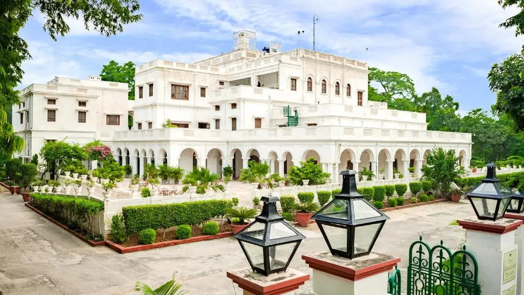 Neemranas - Baradari Palace