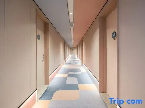 HanTing Hotel (Shanghai Pudong International Airport Core Area Wenju Road)