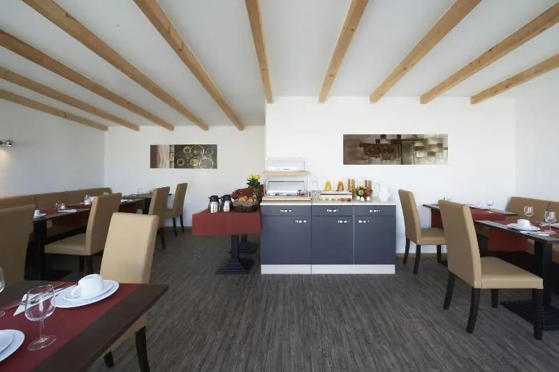 Hotel New In