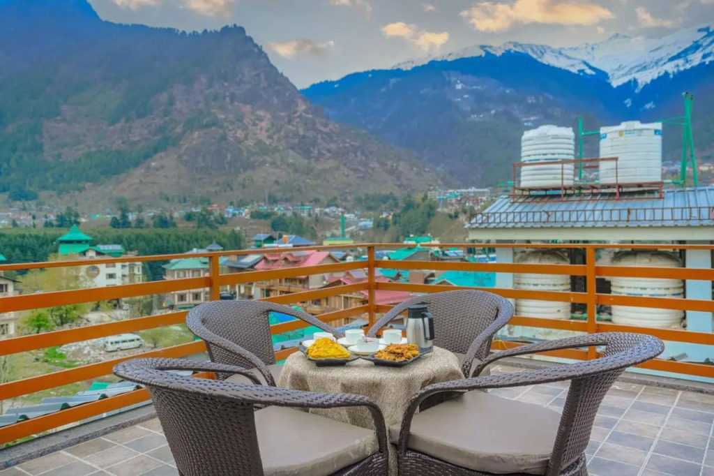 Hotel Divine Paradise Manali