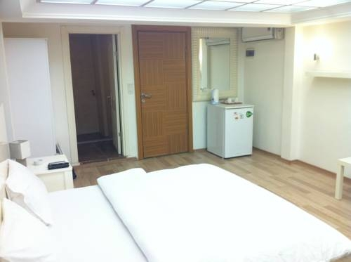 Gc Suites 1
