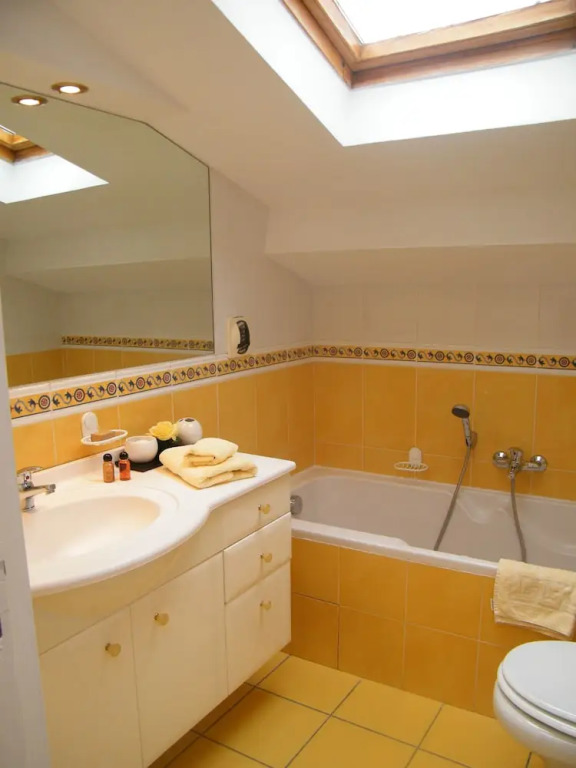 Cannes Holiday Suites 2