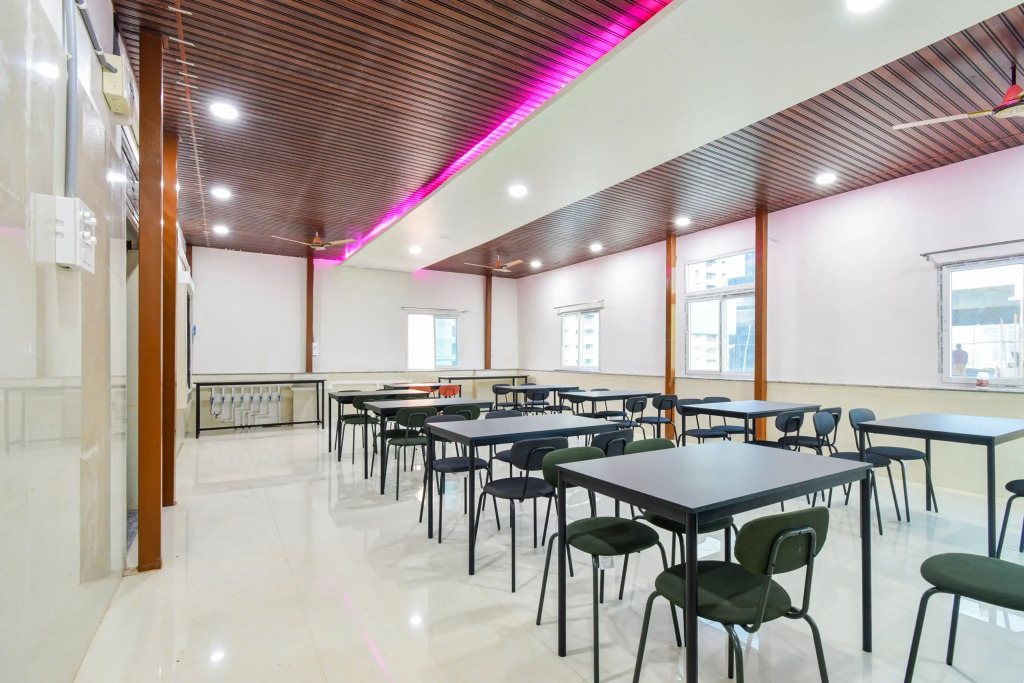 Super Townhouse Kokapet Formerly Aarian Tej Nilayam