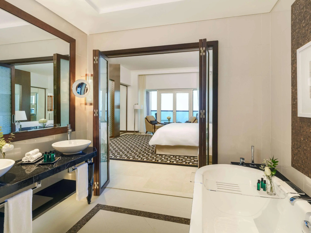 Rixos Marina Abu Dhabi