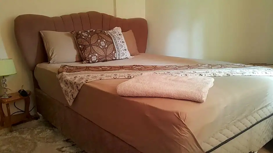 Private Rooms and Flats Apartments