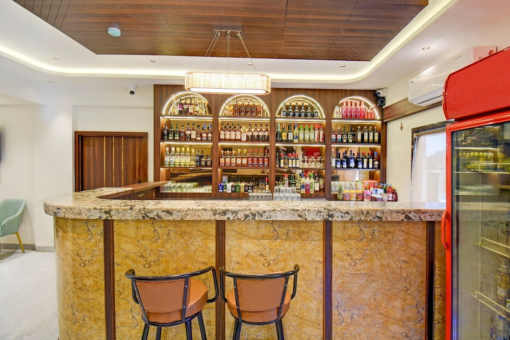 Palette Hotel Chakan K9