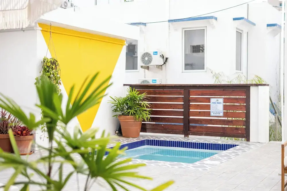 La Mona Loiza Apartment Complex by Stay with Bear
