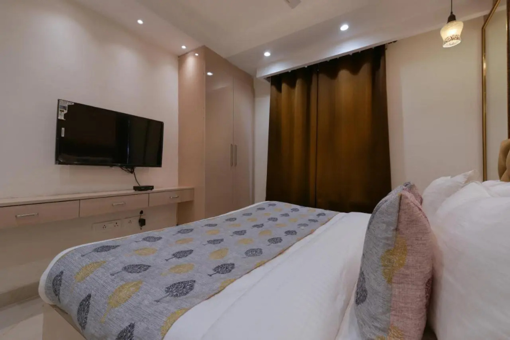 Hotel Leo Saffron