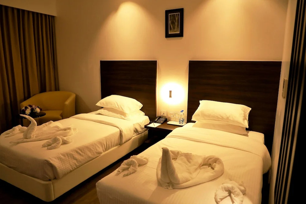 Y N Hotels