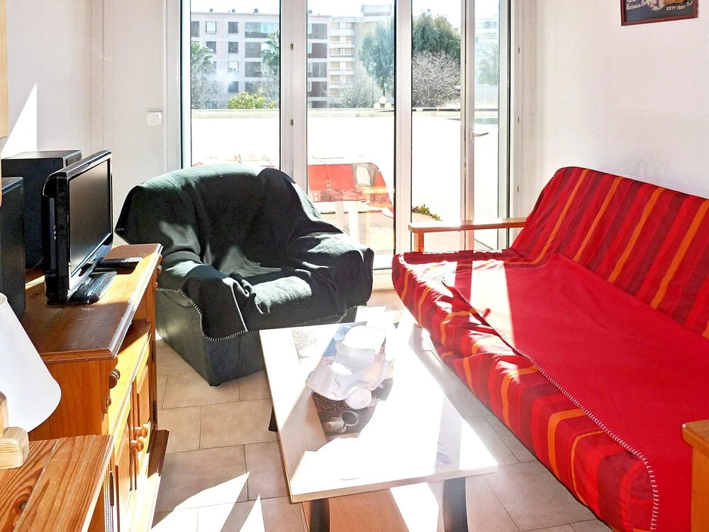 Apartment With one Bedroom in Fréjus, With Wonderful City View, Pool A