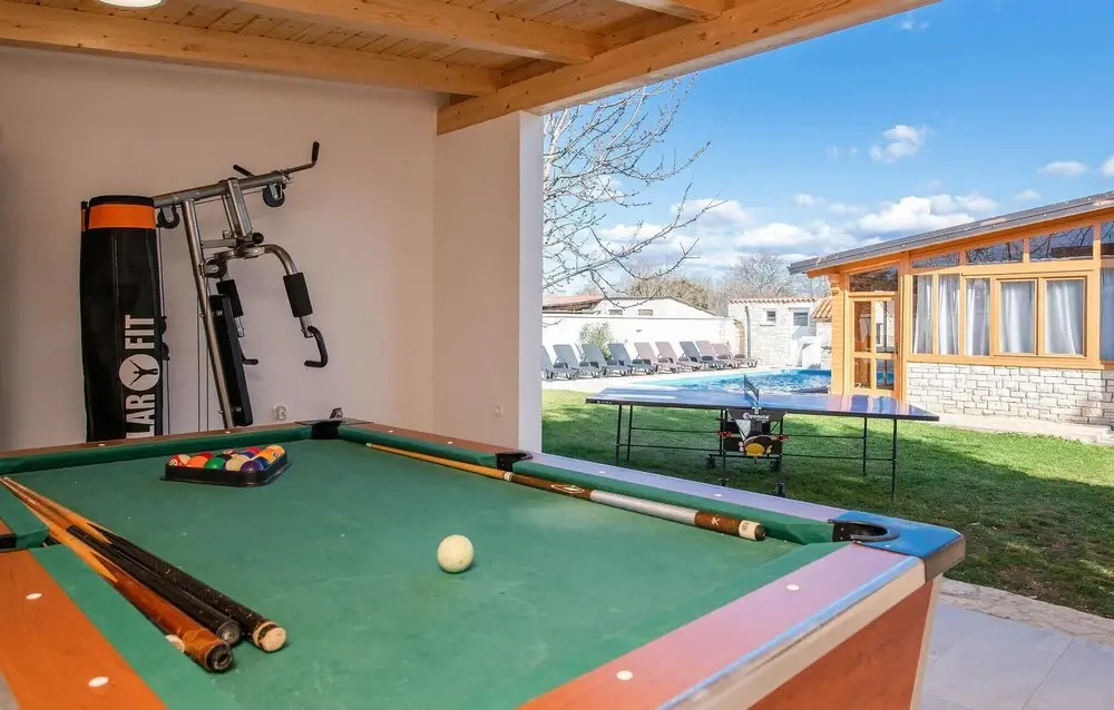 Stunning Home in Betiga With Wifi and 6 Bedrooms