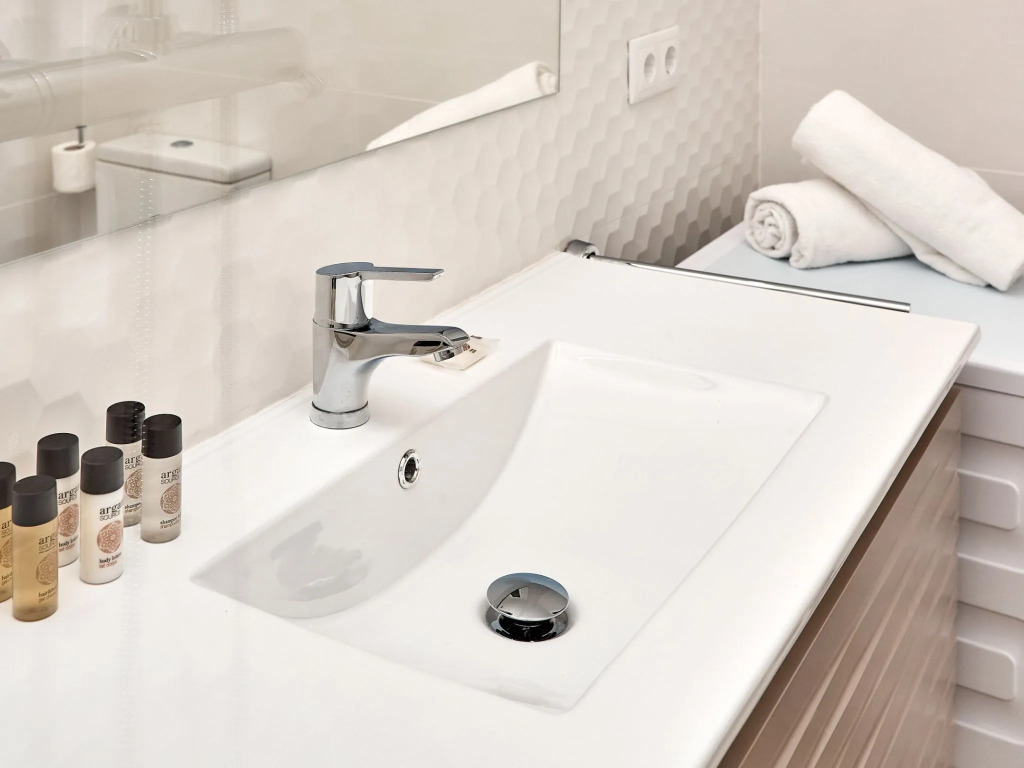 UD Apartments Barcelona - Marina Vintage Exclusive Apartment (2BR)