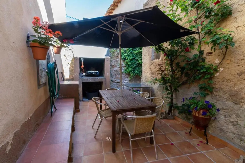 Casa De Nohales