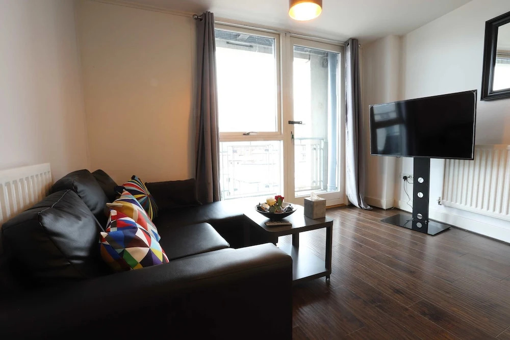 Fiveways City View Apartment