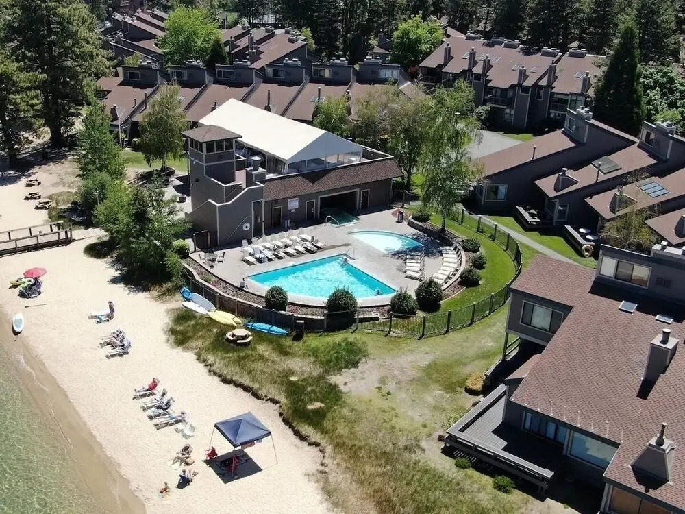 Swimsuit Required 4 Bedroom Home by RedAwning