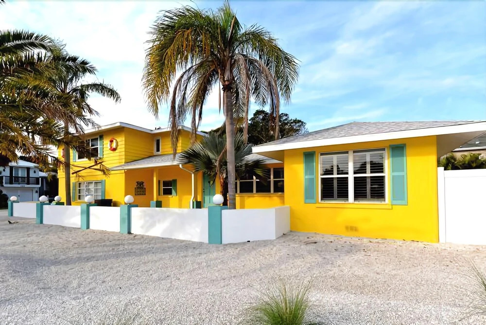 Surf Rider's Cottage 2 Bedrooms 1 Bathroom Condo