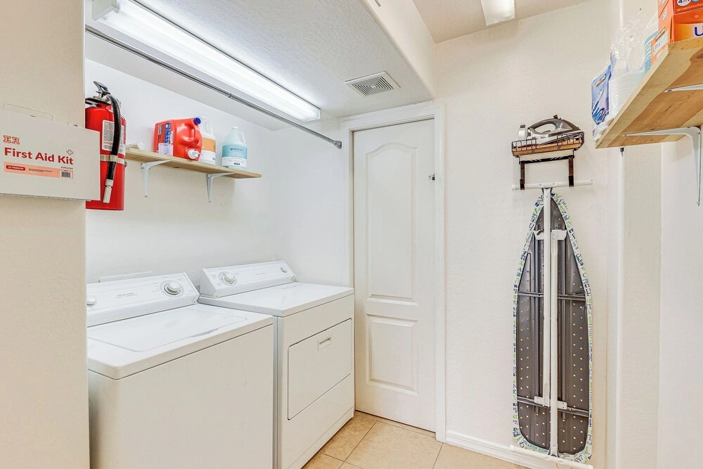 Private Pool & Patio: Home Near Mesa Arts Center!