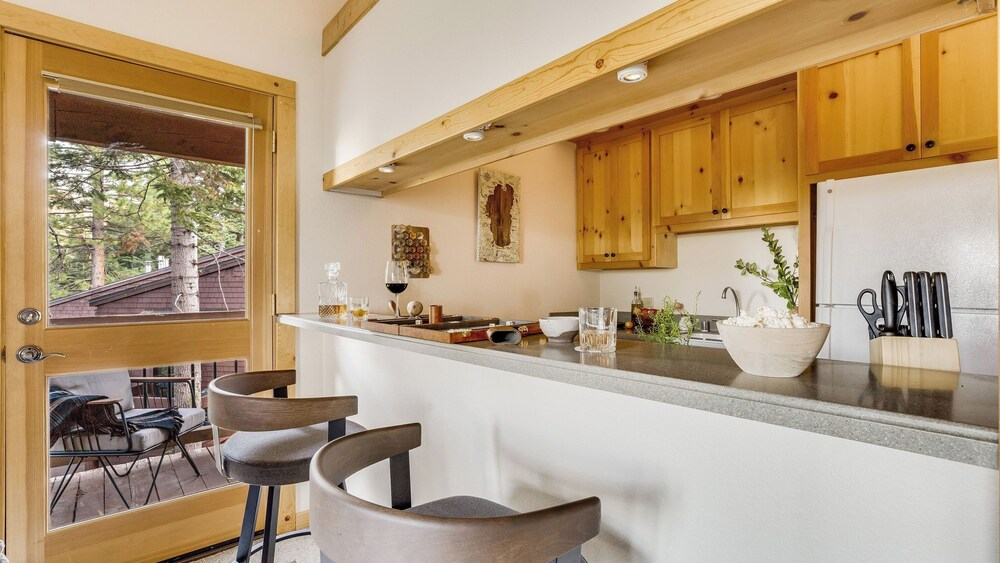 Ski-in/ski-out Access to Northstar Resort, Near Truckee Sierra by Avantstay