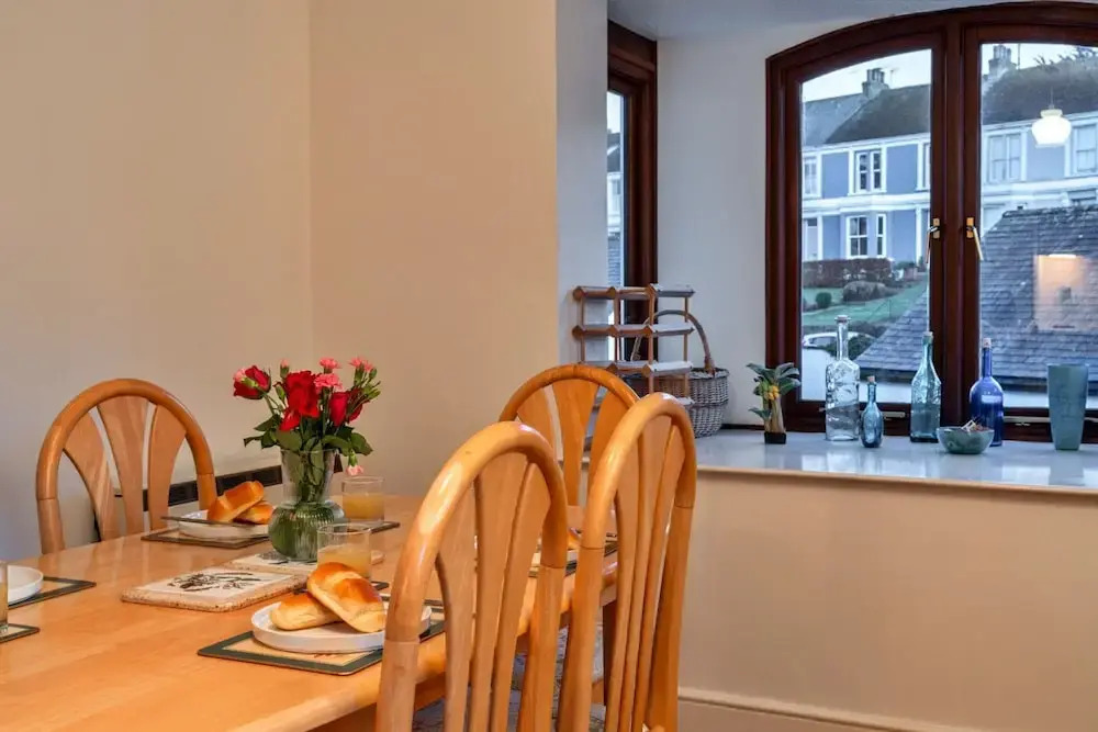 Apartment in Falmouth Near Beaches & Harbour