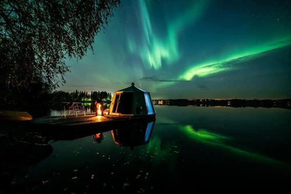 AuroraHut Glass Igloos Ranua
