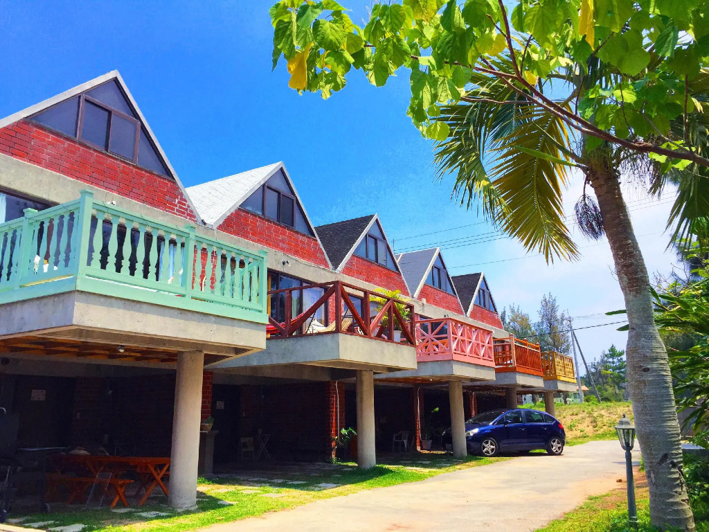 猫とピアノと星空のリゾートブティックコテージ -Starry Forest Cottage Okinawa