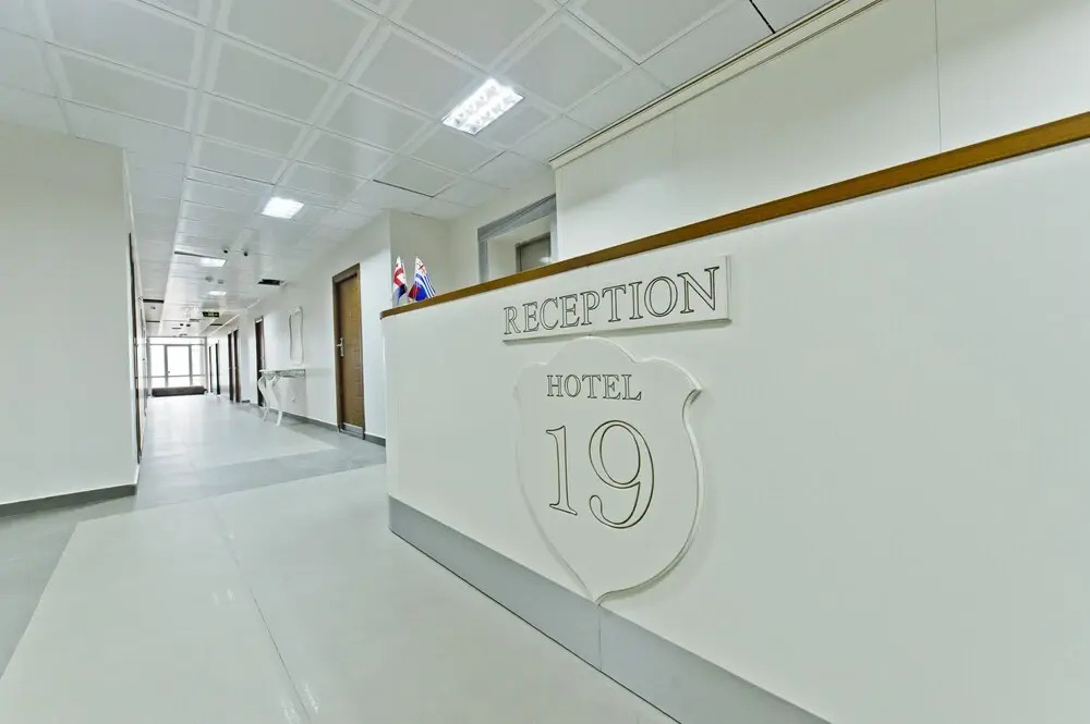 Отель «19»