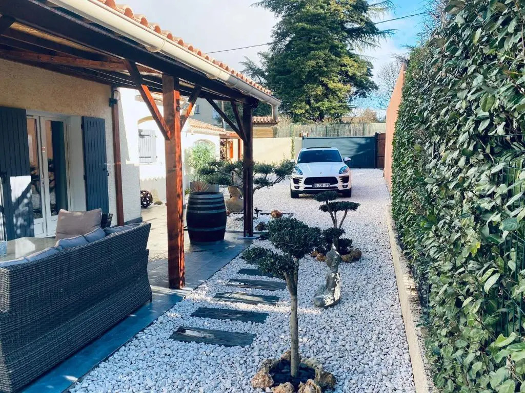 STUDIO VILLA MONTECITO - Spa