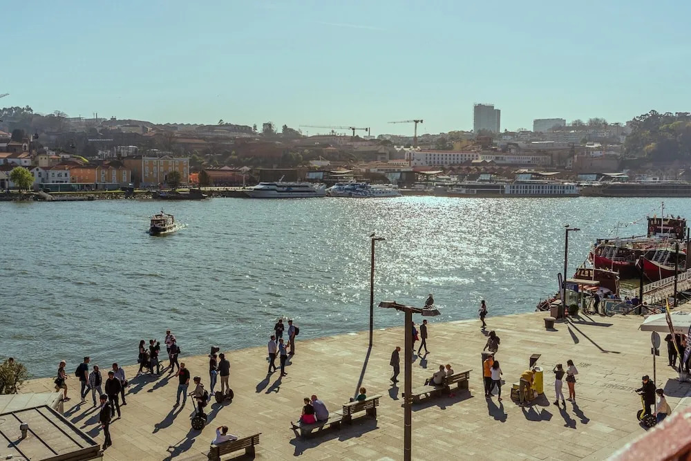 Youropo - Ribeira Porto 1