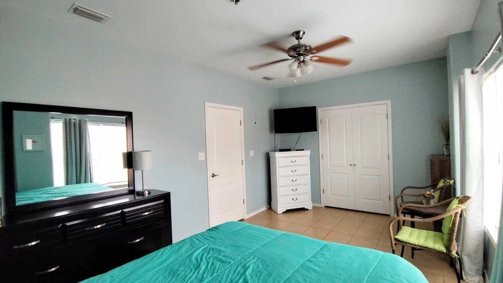 Star Beachside 107 3 Bedroom Condo by RedAwning