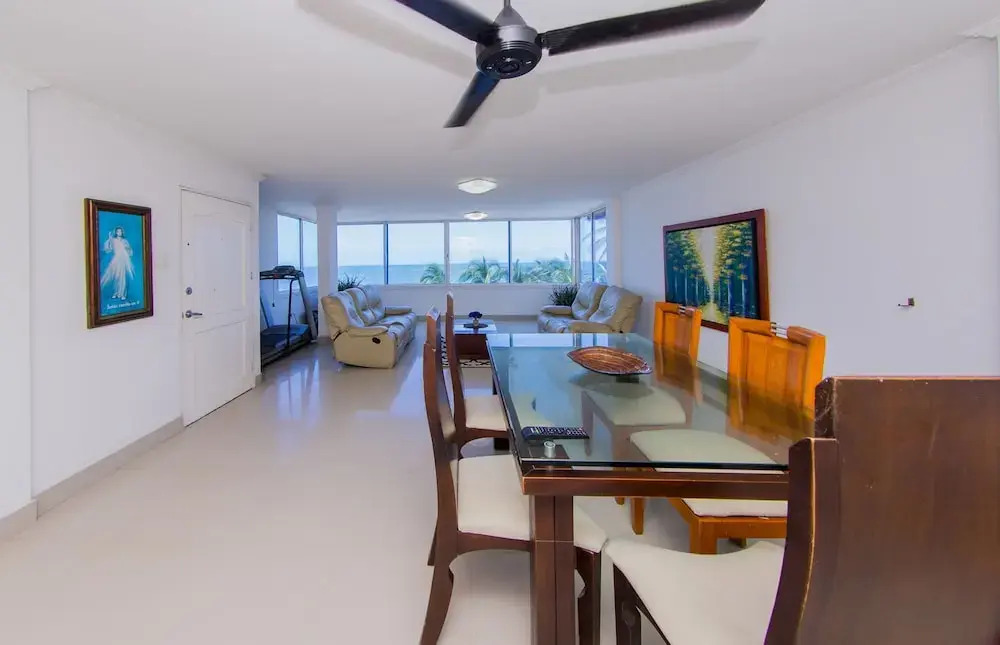 Malecon- Apartamento Frente Al Mar