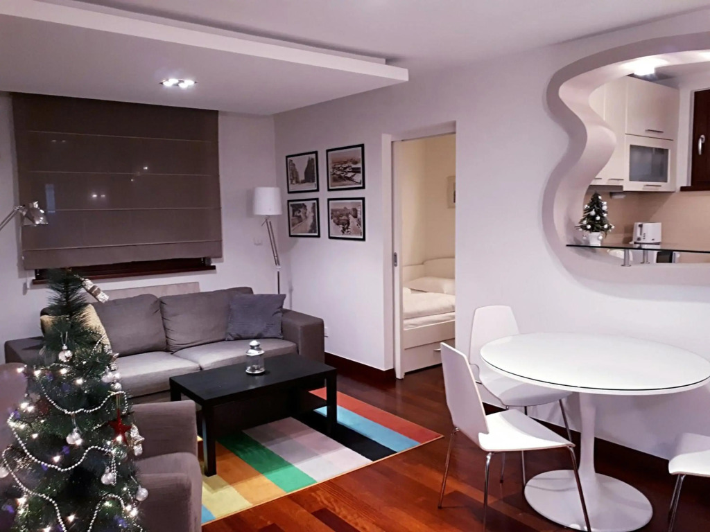 Apartment 18