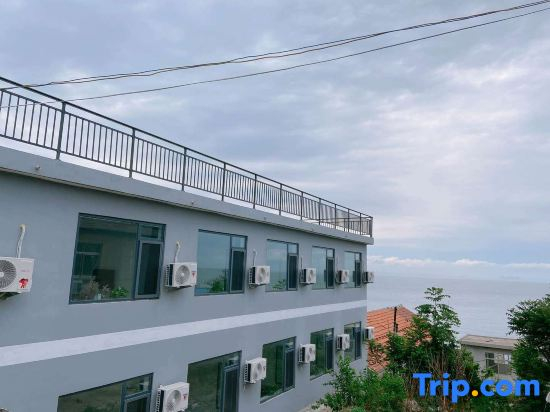 Ruoshu Homestay (Qingdao Lingshan Island)
