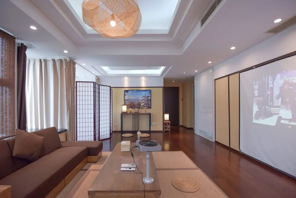 Chengdu Skyline International Apartment
