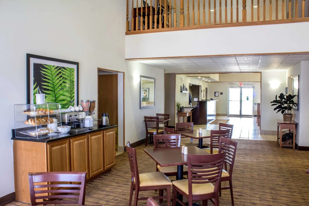 Sleep Inn & Suites Charles City