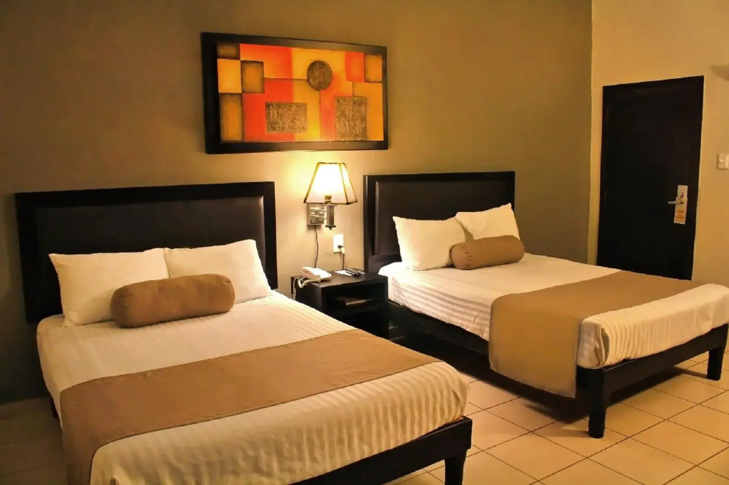 Hotel La Siesta Malecón