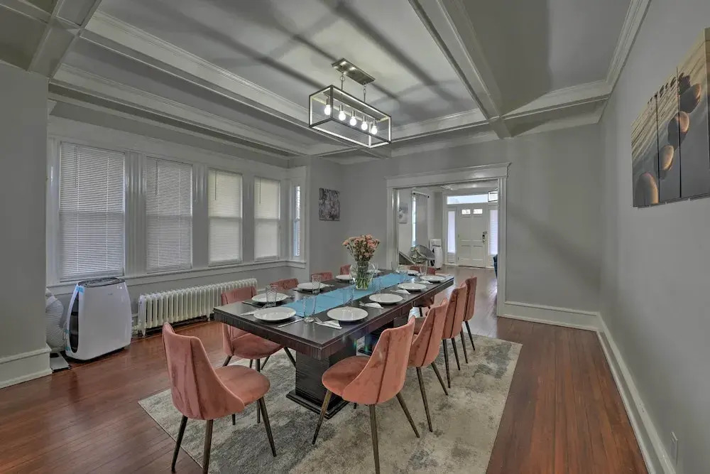 Beautifully Renovated Beach House w/ Fenced Patio!