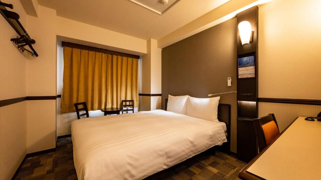 Toyoko Inn Shin-osaka Higashi-mikuni Ekimae