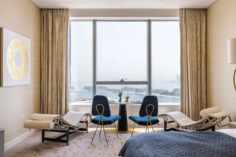 Sea Living High Floor 1 Bed Palm Tower