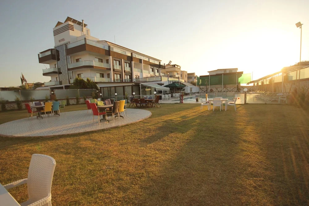 Alptekin Otel