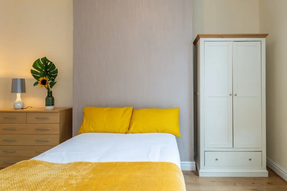 10 Guests - Free Parking - City Centre
