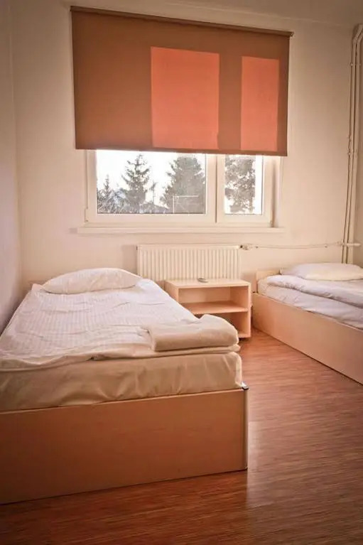 Hostel 24