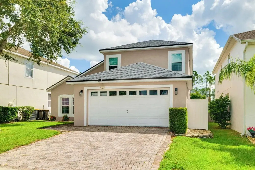 Private Pool & Hot Tub: Modern Davenport Home!
