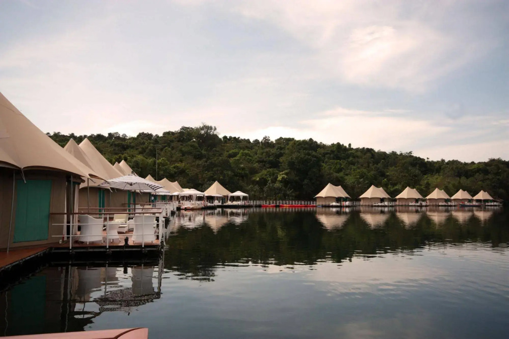 Canvas & Orchids Retreat